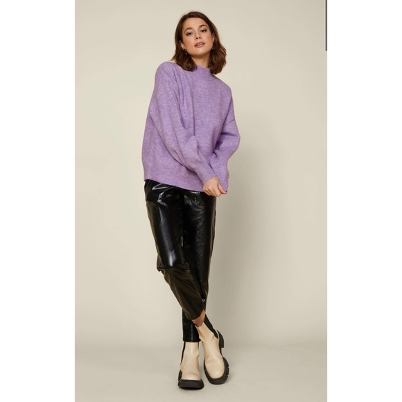 Skies Are Blue New! mock neck sweater in “heathered”Lavender 🧵🪡 - Picture 11 of 11